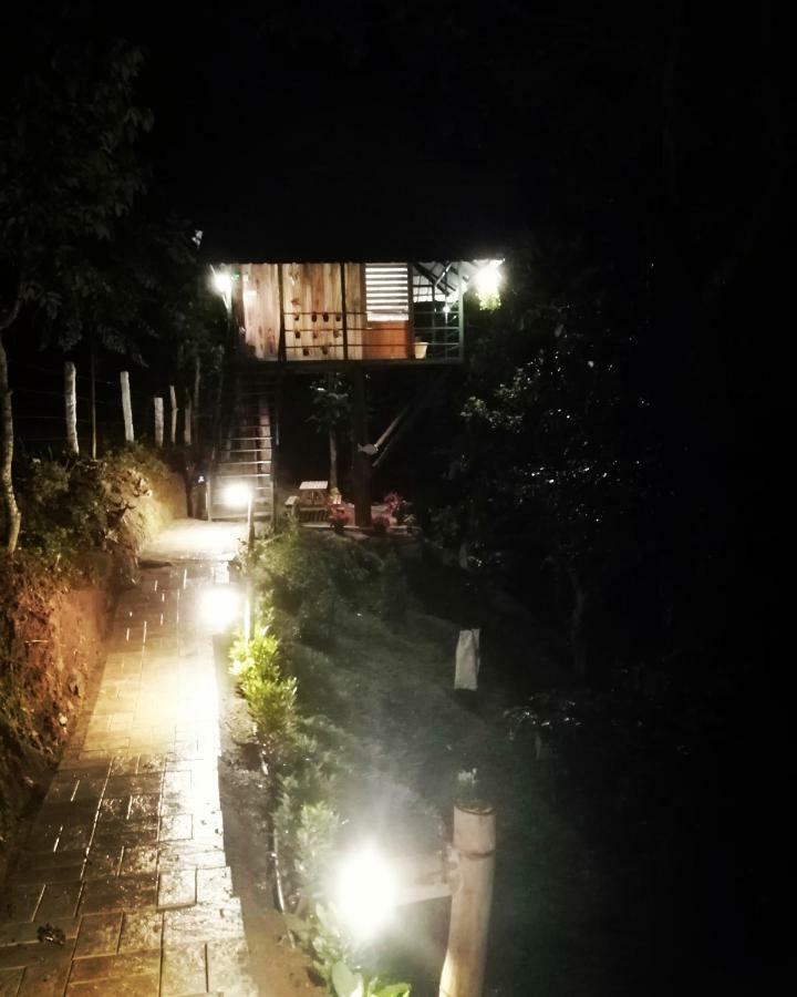 Noah'S Nest Tree House Apartment Thekkady Bagian luar foto